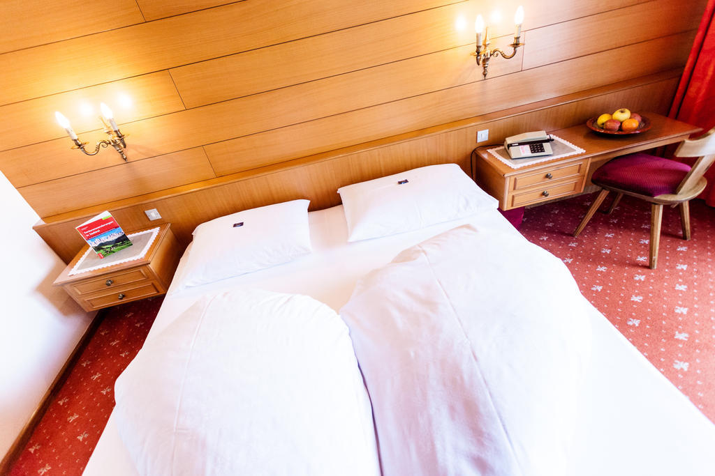 ラナ Pension Rebgut Bed & Breakfast 部屋 写真